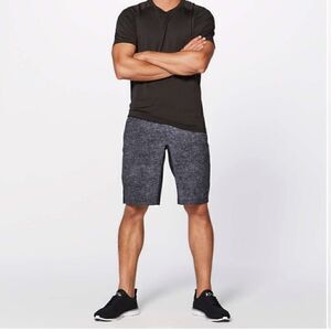 EUC Lululemon The Short Linerless 11” black running shorts L Large starlight